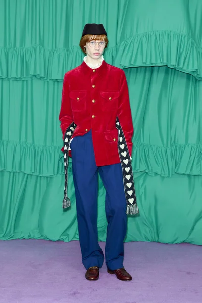 Look 9
